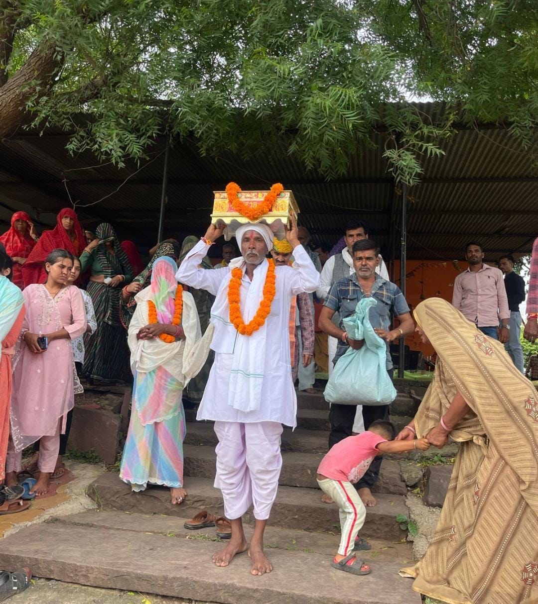 कोंतर में कलश यात्रा के साथ श्रीमद्भागवत सप्ताह ज्ञान गंगायज्ञ का शुभारंभ