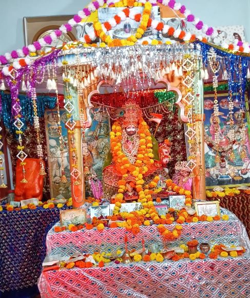 पड़ाना में बाबा रामदेव की झांकी सजाकर निकाली शोभायात्रा, रातभर गूंजे भजन