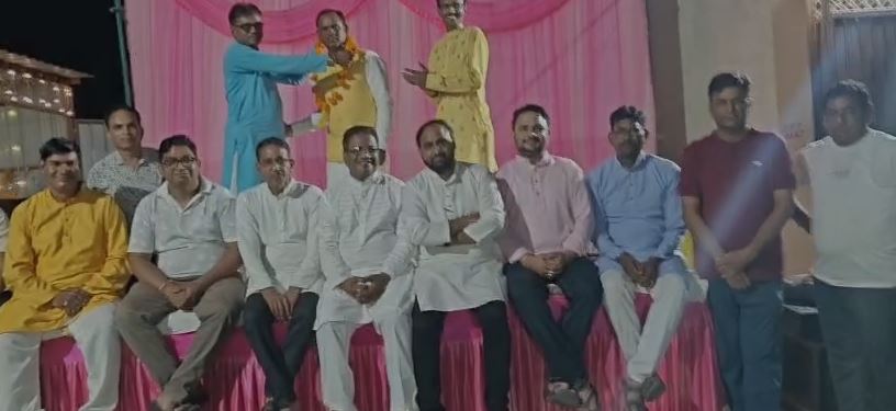 भव्य भजन संध्या में उमड़ा जनसैलाब, देर रात तक भक्ति रस में डूबे रहे वृंदावनधाम कॉलोनीवासी