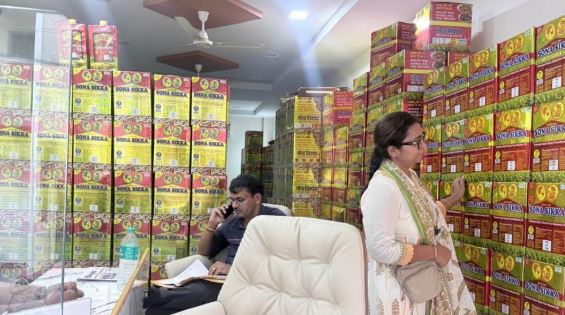Indore में खाद्य तेलों की जांच के लिए विशेष अभियान, 10,500 लीटर तेल जब्त