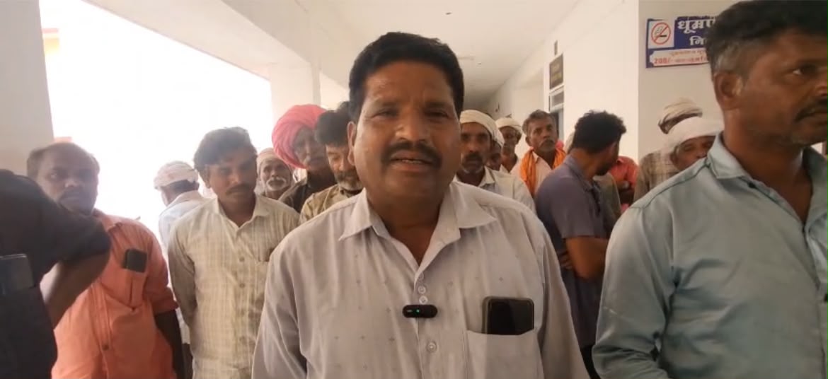 खननशासकीय भूमि पर अवैध खनन का आरोप, ग्रामीणों ने कलेक्टर से की कार्रवाई की मांग