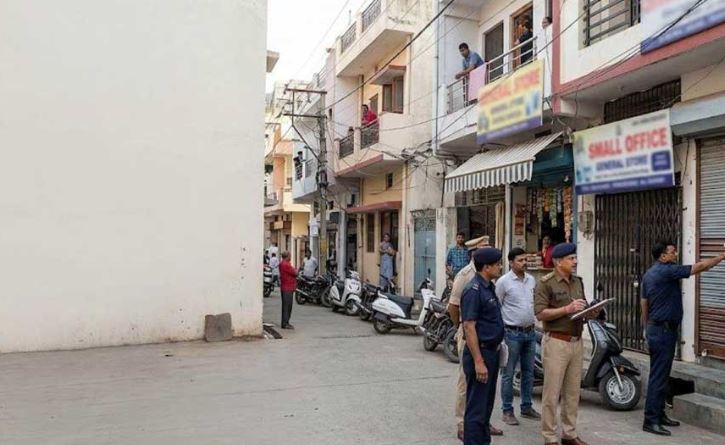 भोपाल में 190 प्रतिष्ठानों की सीलिंग के बाद थमी कार्रवाई, रहवासियों ने सुप्रीम कोर्ट में सौंपे दस्तावेज
