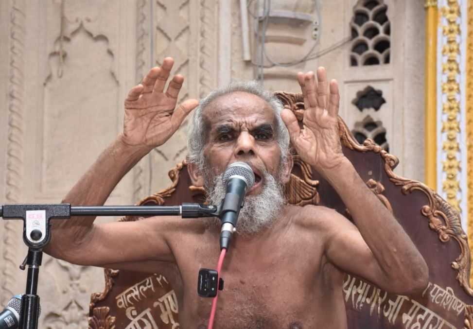 उत्तम शौच धर्म की आराधना के साथ भगवान पुष्पदंत को चढ़ाया निर्वाण लड्डू
