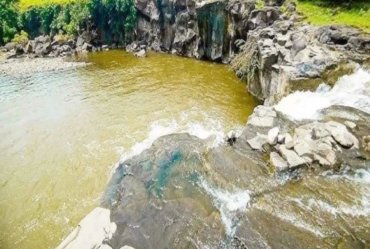 Indore Lodhiya Kund: डूबती बहन को बचाने कुंड में कूदा भाई, दोनों की मौत; परिवार में मचा कोहराम