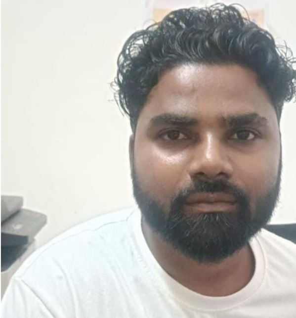 जमुई के पास लोहे की फैक्ट्री में चोरी के मामले में फरार आरोपी गिरफ्तार