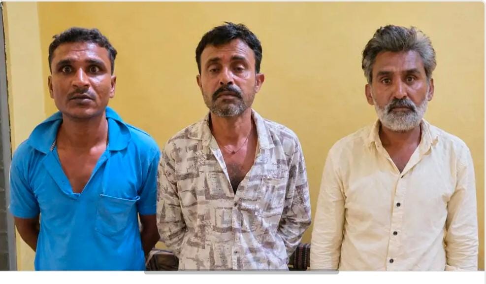 Rewa :सतना से गुढ़ ले जाया जा रहा था 78 किलो गांजा, रीवा पुलिस ने तीन तस्करों को पकड़ा