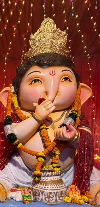 Sarangpur Ganeshotsav: बड़ी होली में मिट्टी के गणेश बने आकर्षण का केंद्र, बच्चों ने लालबाग के राजा की तर्ज पर सजाया पंडाल