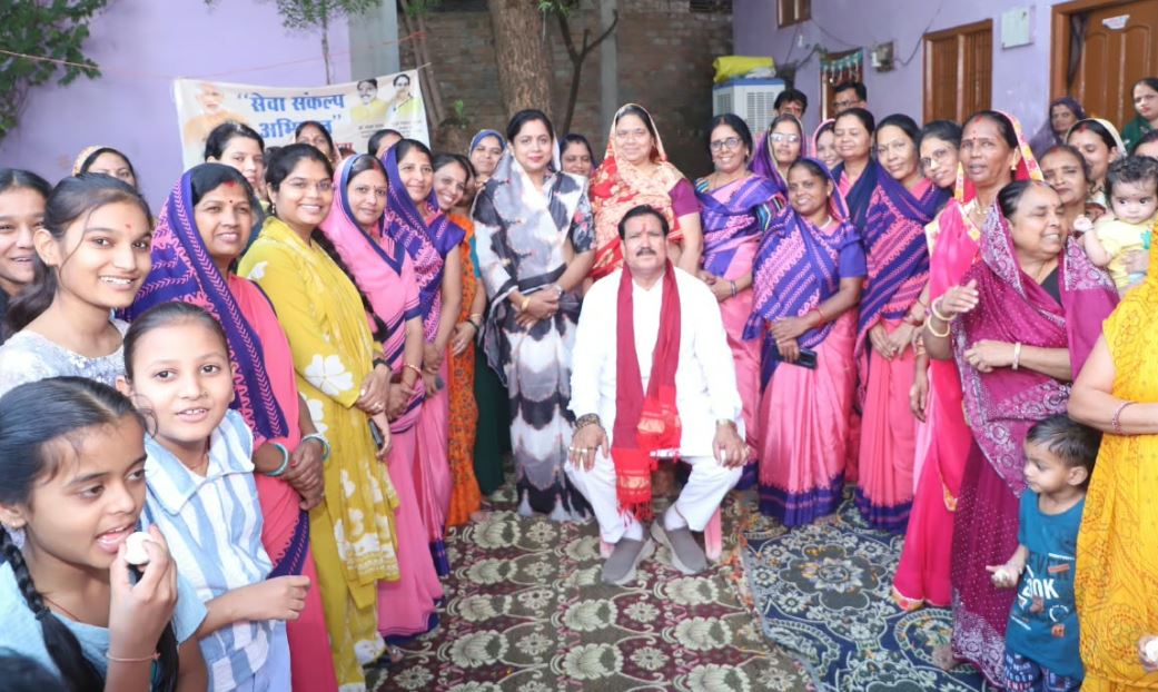 सारंगपुर में ‘आंगन मिलन सेवा’: मातृशक्ति का सम्मान, गर्भवती माताओं को पोषण किट