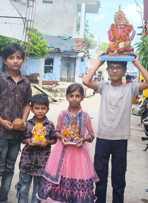 पड़ाना और आसपास के गांवों में गणपति बप्पा को दी विदाई, बच्चों की झांकियों ने बढ़ाई उत्सव की रौनक