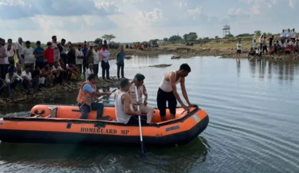 मुरैना में पत्थर खदान के पानी भरे गड्ढे में डूबे दो किशोर, नहाने के दौरान हादसा