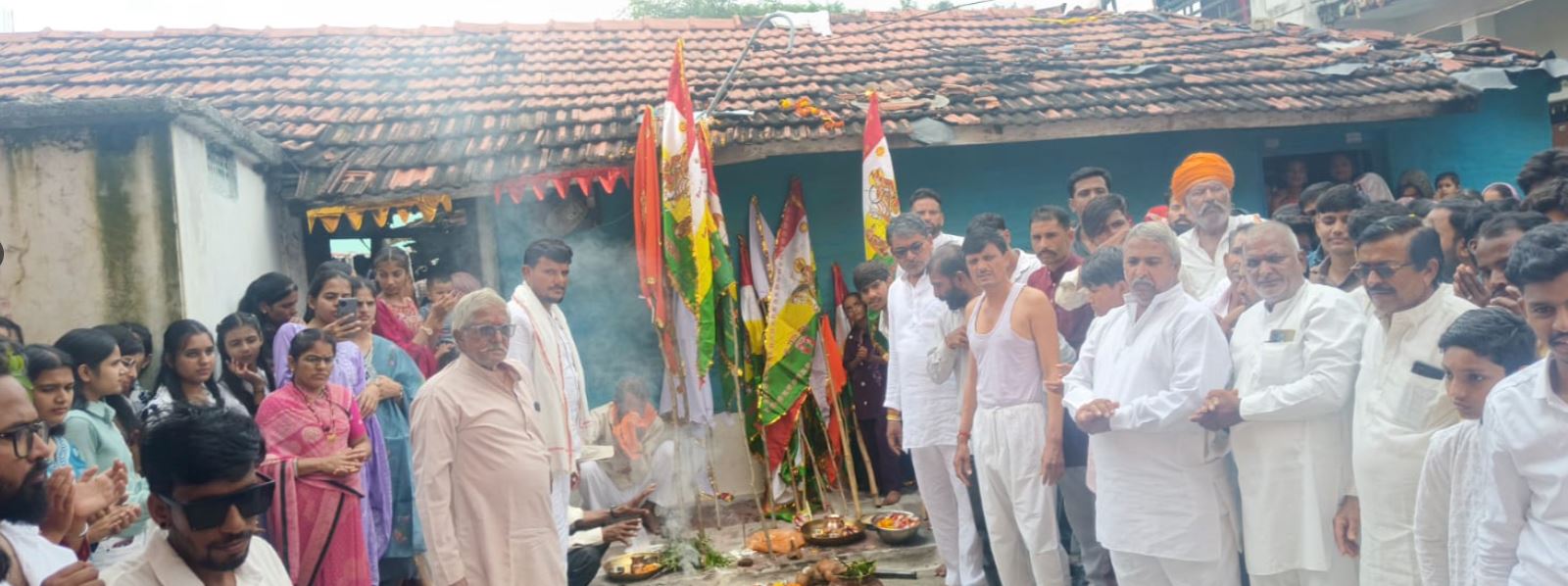 पड़ाना के पाटीदार मोहल्ले में निकली शिव-पार्वती बारात, श्रीराम मंदिर में हुई महाआरती