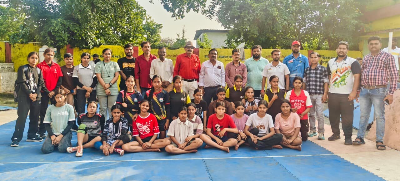 जिला स्तरीय शालेय कबड्डी प्रतियोगिता में लहार की बेटियों का दबदबा, अंडर-19 बालिका वर्ग में बनीं चैंपियन