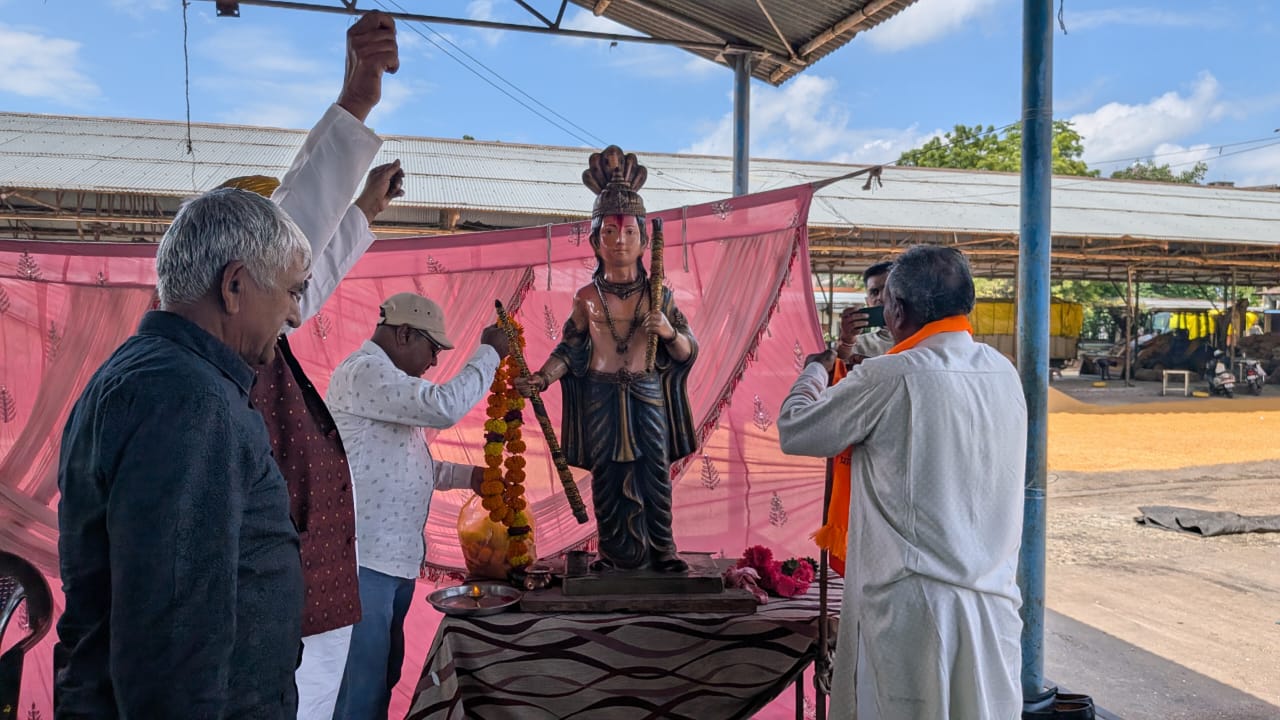 भगवान बलराम जयंती पर भारतीय किसान संघ ने मनाया ज्ञापन दिवस, किसानों की समस्याओं के समाधान की उठाई मांग