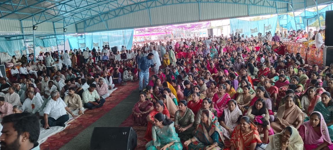 महिदपुर रोड में पहली बार 52 सिद्धितप तपस्वियों का अमृतमय पारणा महोत्सव सम्पन्न