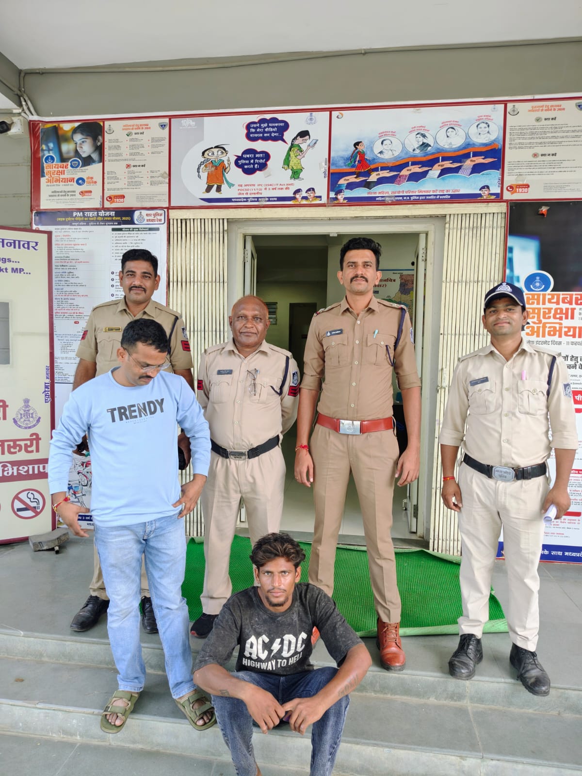 Manawar पुलिस की त्वरित कार्रवाई, पॉक्सो एक्ट के आरोपी को 24 घंटे में किया गिरफ्तार