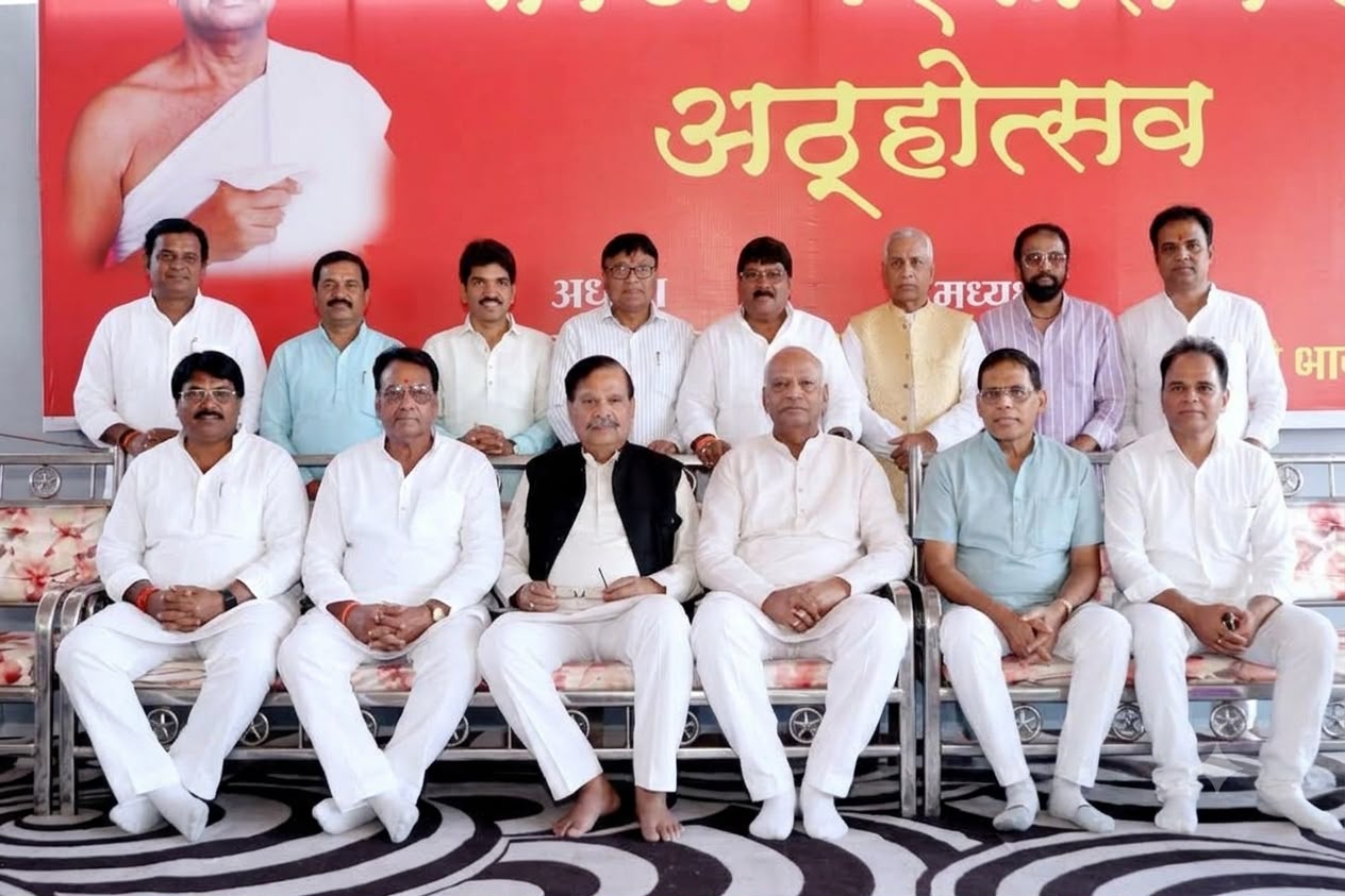 खाचरौद सूरि राज 45 आगम एकासन तप पारणोत्सव: भव्य आयोजन में नन्हे संघपतियों ने दिया धर्म-संस्कार का संदेश