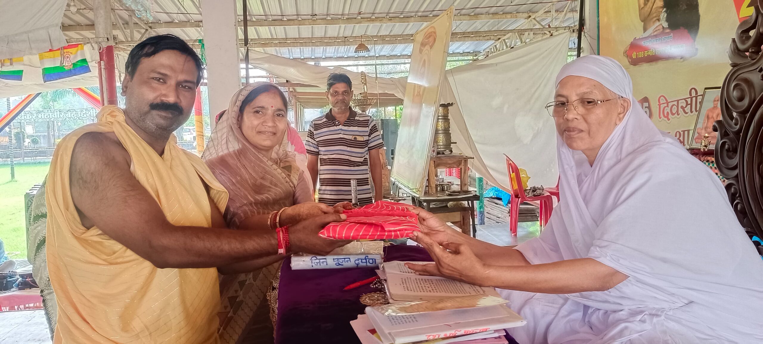 त्याग वस्तुओं का नहीं, मन में बसे ‘मेरापन’ का होना चाहिए: आर्यिका संगममति