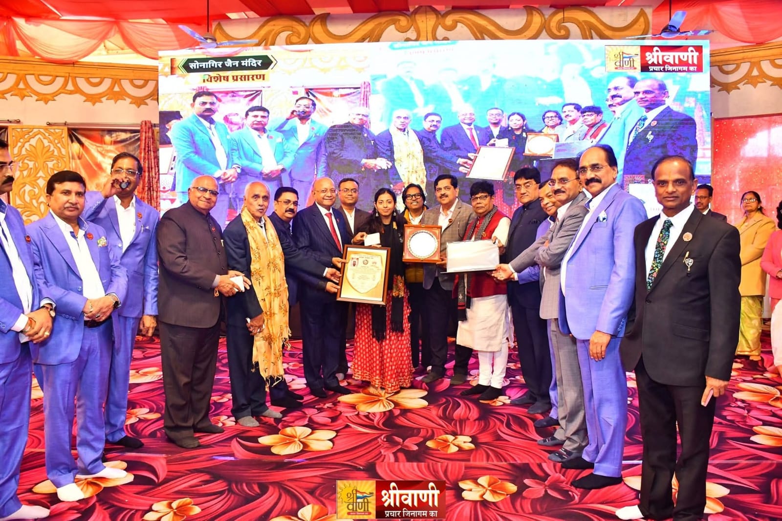 “500+ जैन प्रतिभाओं का होगा भव्य सम्मान: 10 को सोने की गिन्नी, 3 को लैपटॉप भी; 27 दिसंबर को अम्बाह में महाकुंभ”
