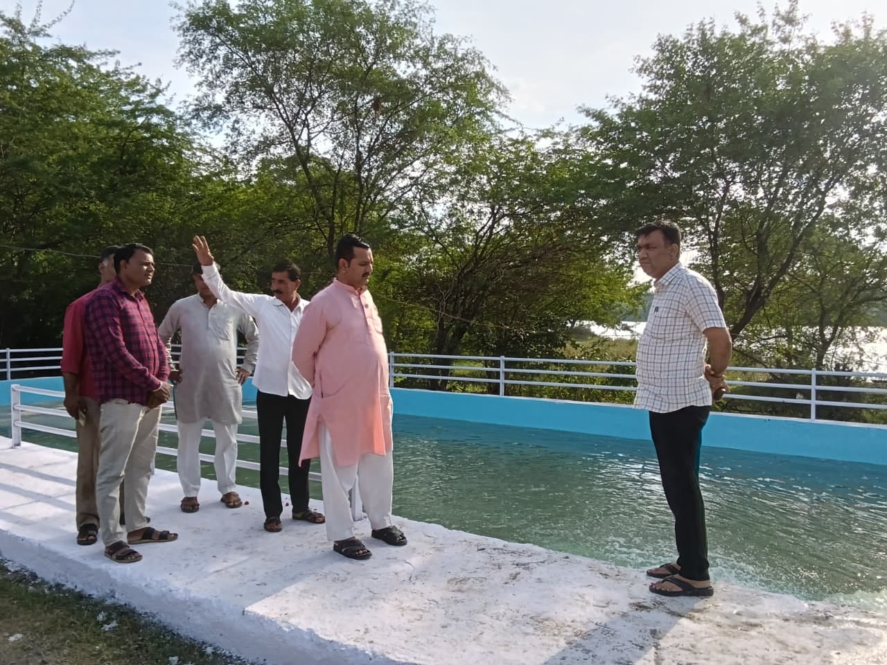 सारंगपुर में गणेश विसर्जन कुंड का नपा अध्यक्ष ने किया निरीक्षण, नागरिकों से कृत्रिम कुंड में ही प्रतिमा विसर्जन की अपील