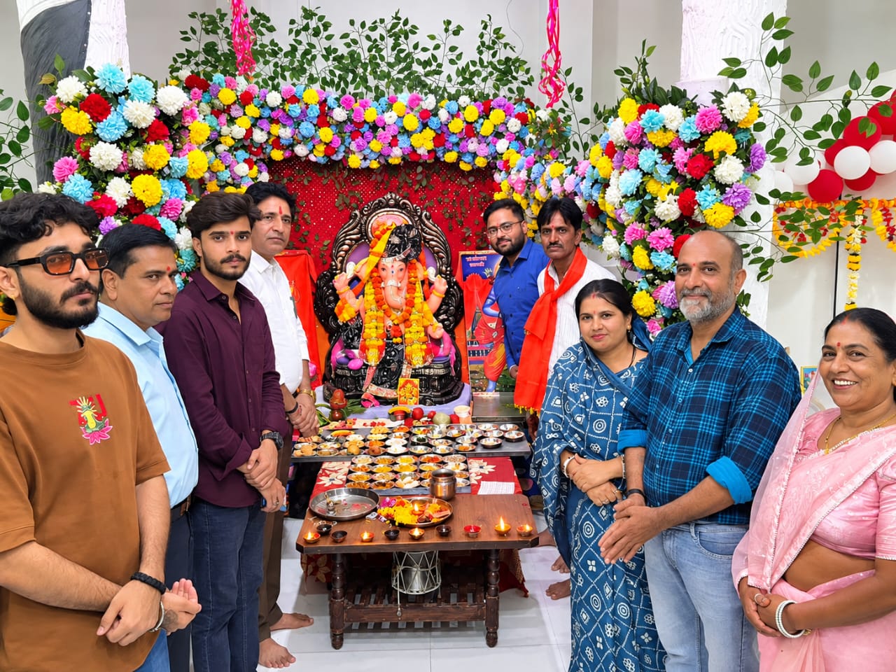 नागदा में गणेश महाआरती में शामिल हुई IHRCT टीम, राष्ट्रीय अध्यक्ष सुनील सिंह यादव रहे मुख्य अतिथि
