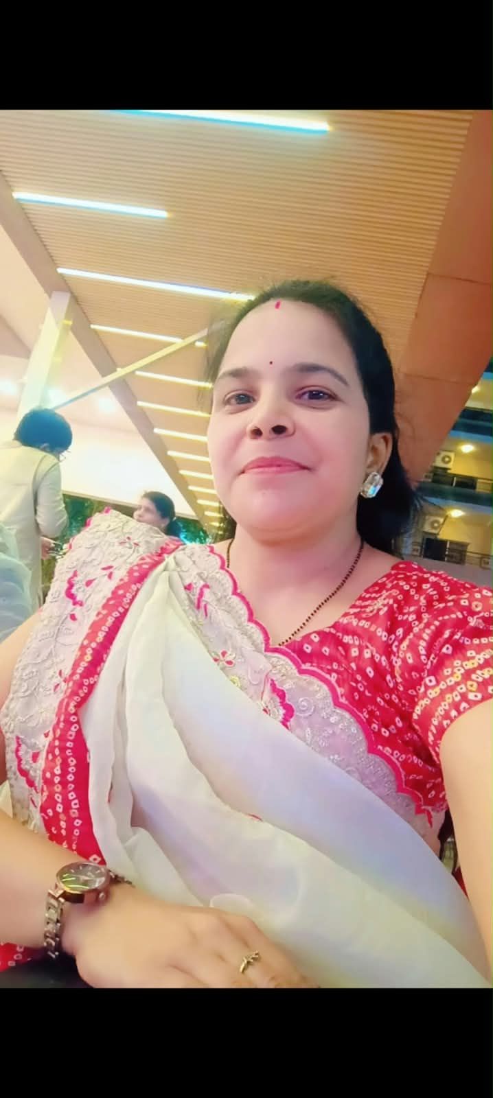विसर्जन सिर्फ मूर्ति का नहीं होता, कुछ भाव भी आज पानी में उतरते हैं…
