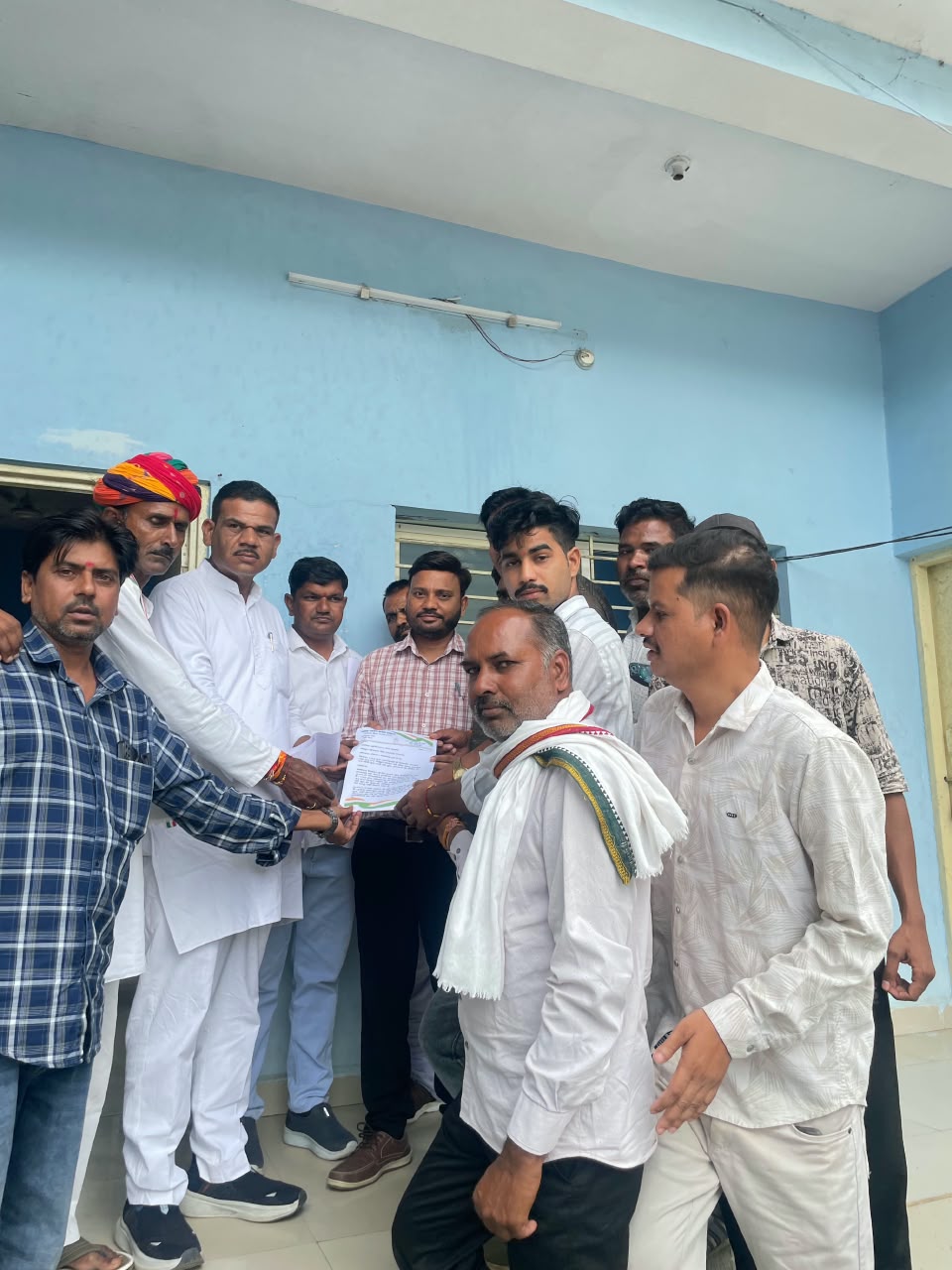 सोनकच्छ-जामी 33 केवी लाइन जल्द शुरू करने की मांग, कांग्रेस ने दी आंदोलन की चेतावनी