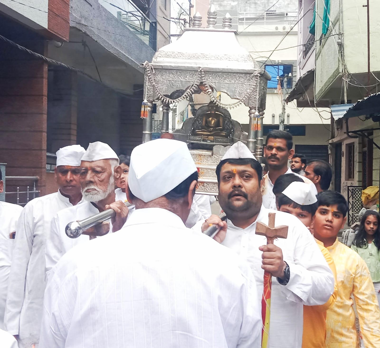 Silwani में दशलक्षण महापर्व का समापन, बैंड-बाजे और हाथियों के साथ निकली शोभायात्रा