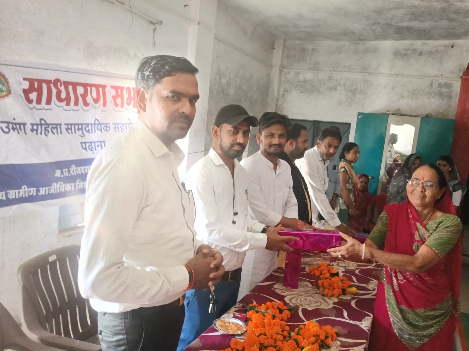 आजीविका मिशन से जुड़कर आत्मनिर्भर बन रही महिलाएं, कई बनीं लखपति दीदी