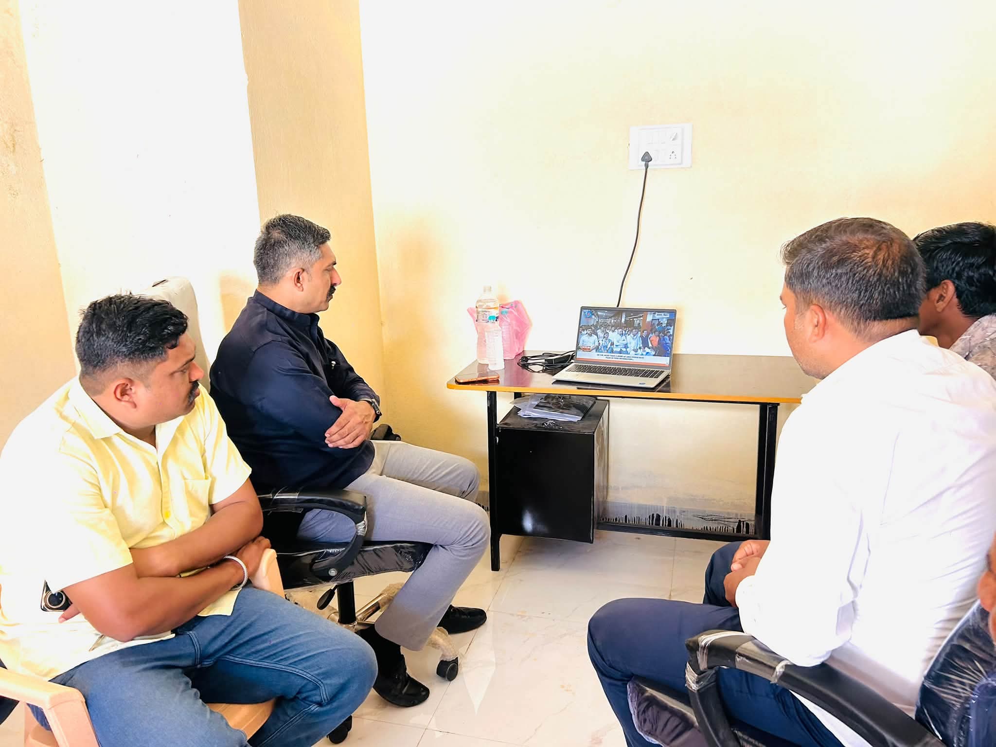 Dhar ग्रामीण जिले के 1204 बूथों पर सुनी गई पीएम मोदी की ‘मन की बात’