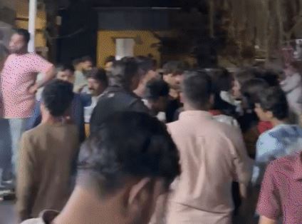 Indore के एरोड्रम थाने में भाजपा कार्यकर्ता से मारपीट का आरोप, गोलू शुक्ला के 400 से ज्यादा समर्थकों का हंगामा, टीआई समेत 7 पुलिसकर्मी सस्पेंड