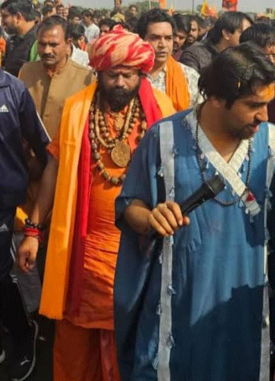 बागेश्वर धाम की यात्रा के दौरान चोरी की शिकायतें, श्रद्धालुओं ने लाखों के नुकसान का दावा
