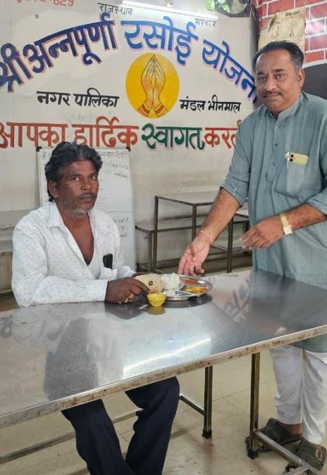 राधादेवी सोनी की द्वितीय पुण्यतिथि पर सेवा पहल, भीनमाल की चारों अन्नपूर्णा रसोइयों में कराया निःशुल्क भोजन