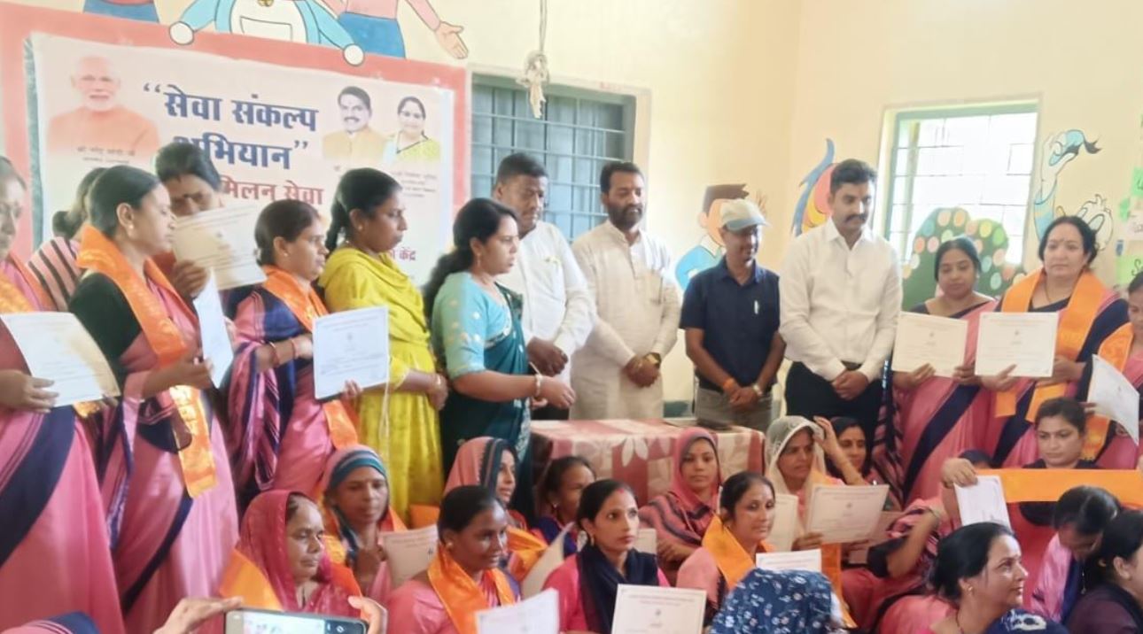 सेवा संकल्प अभियान: नागदा के 102 आंगनवाड़ी केंद्रों पर गतिविधियां, कार्यकर्ताओं और हितग्राहियों का सम्मान
