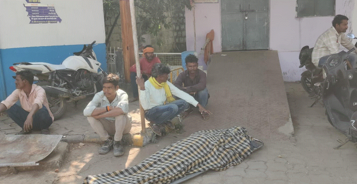 दमोह के अमाटा गांव में 20 वर्षीय युवक ने फांसी लगाकर की आत्महत्या — दैनिक स्वराज वाणी