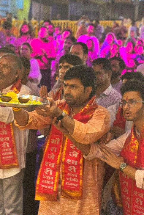 राजगढ़ बस स्टैंड पर महाअष्टमी पर हुई महाआरती
