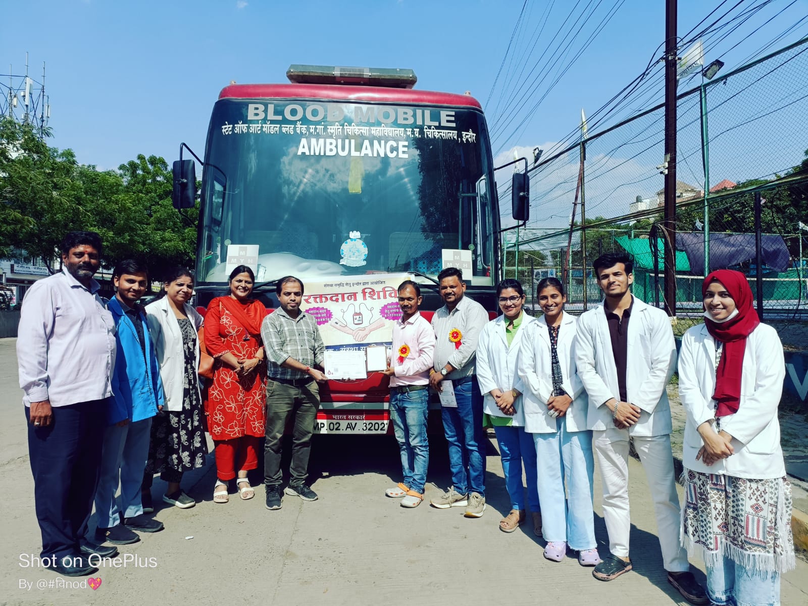 समृद्धि सेतु संस्था के प्रथम स्थापना दिवस पर कनाड़िया रोड पर रक्तदान एवं स्वास्थ्य शिविर, 27 रक्तवीरों ने किया रक्तदान