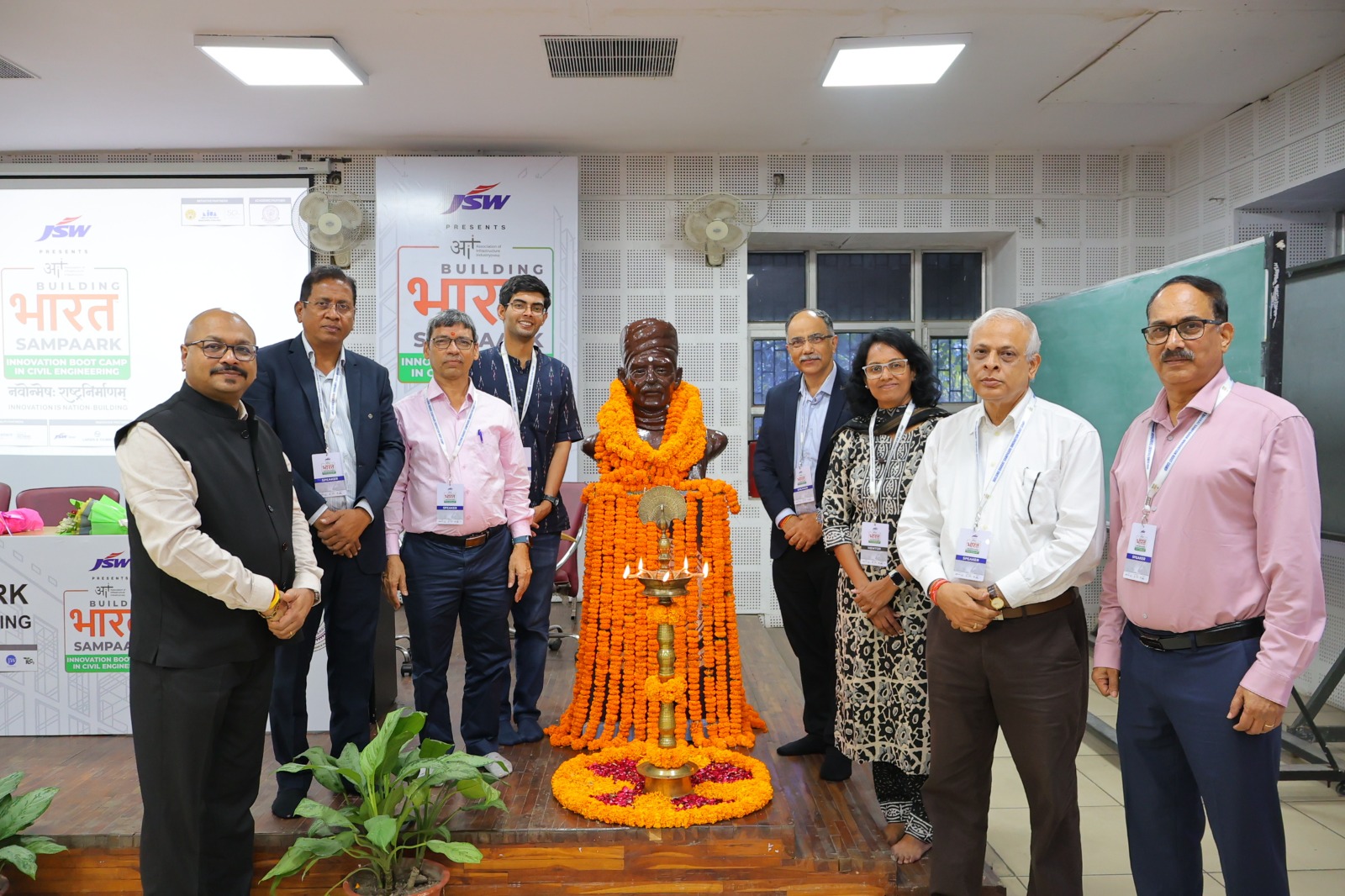 Varanasi में ‘बिल्डिंग भारत संपर्क’ के सीजन 2 की शुरुआत, युवा सिविल इंजीनियरों ने पेश किए इनोवेटिव आइडिया