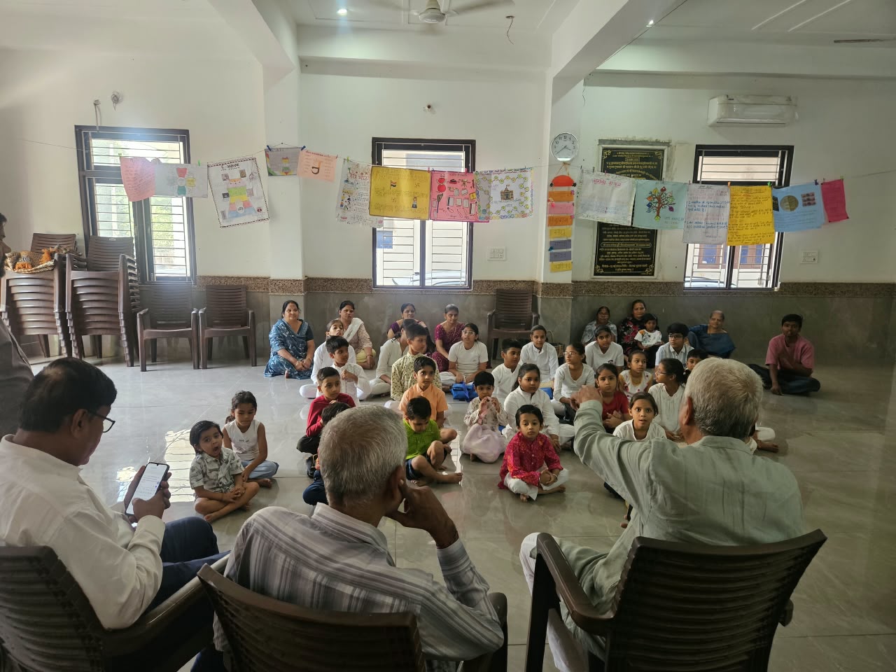 जयपुर की श्री राज जयन्त जैन पाठशाला में बच्चों ने दिखाया धार्मिक ज्ञान और प्रतिभा