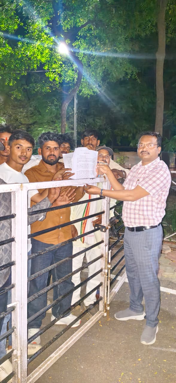 Dhar  के तीन गांवों में सड़क और बिजली की समस्या, ग्रामीणों ने सौंपा ज्ञापन