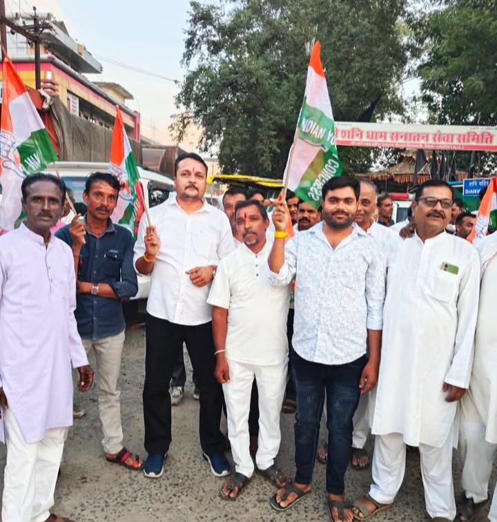 Silwani में कांग्रेस ने CEC ज्ञानेश कुमार का पुतला फूंका, इस्तीफे की मांग को लेकर नारेबाजी