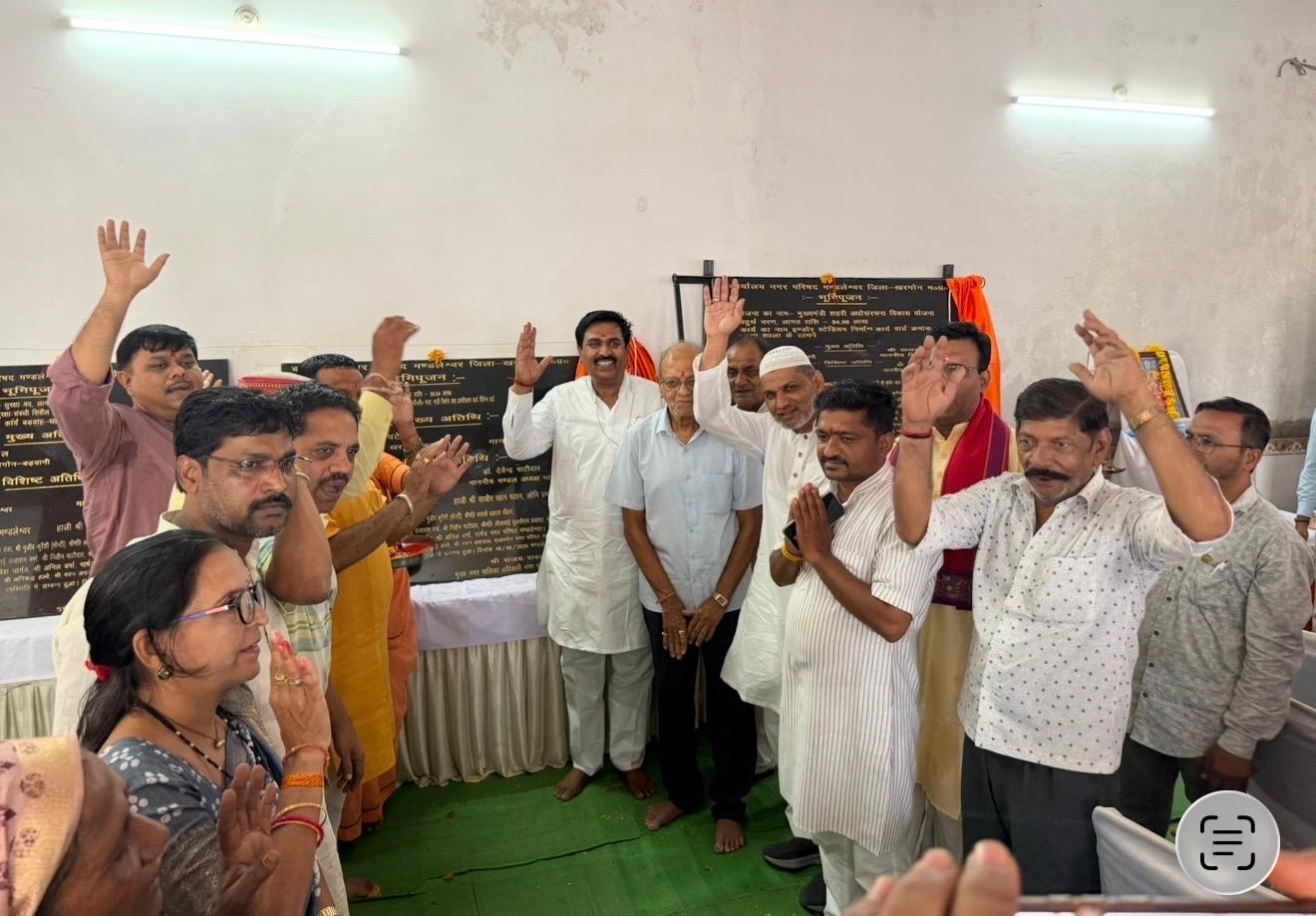 बड़वाह-धामनोद मार्ग पर 29.34 लाख रुपये का डिवाइडर निर्माण रुका, विधायक ने किया था भूमिपूजन