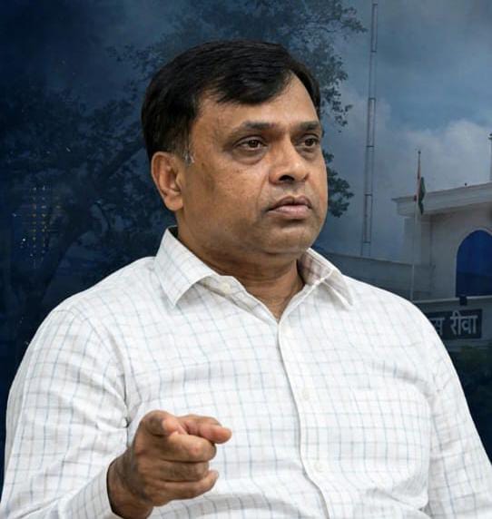 Rewa कलेक्टर का सख्त निर्देश: राजस्व अधिकारी बिना अनुमति मुख्यालय न छोड़ें, उल्लंघन पर होगी कार्रवाई
