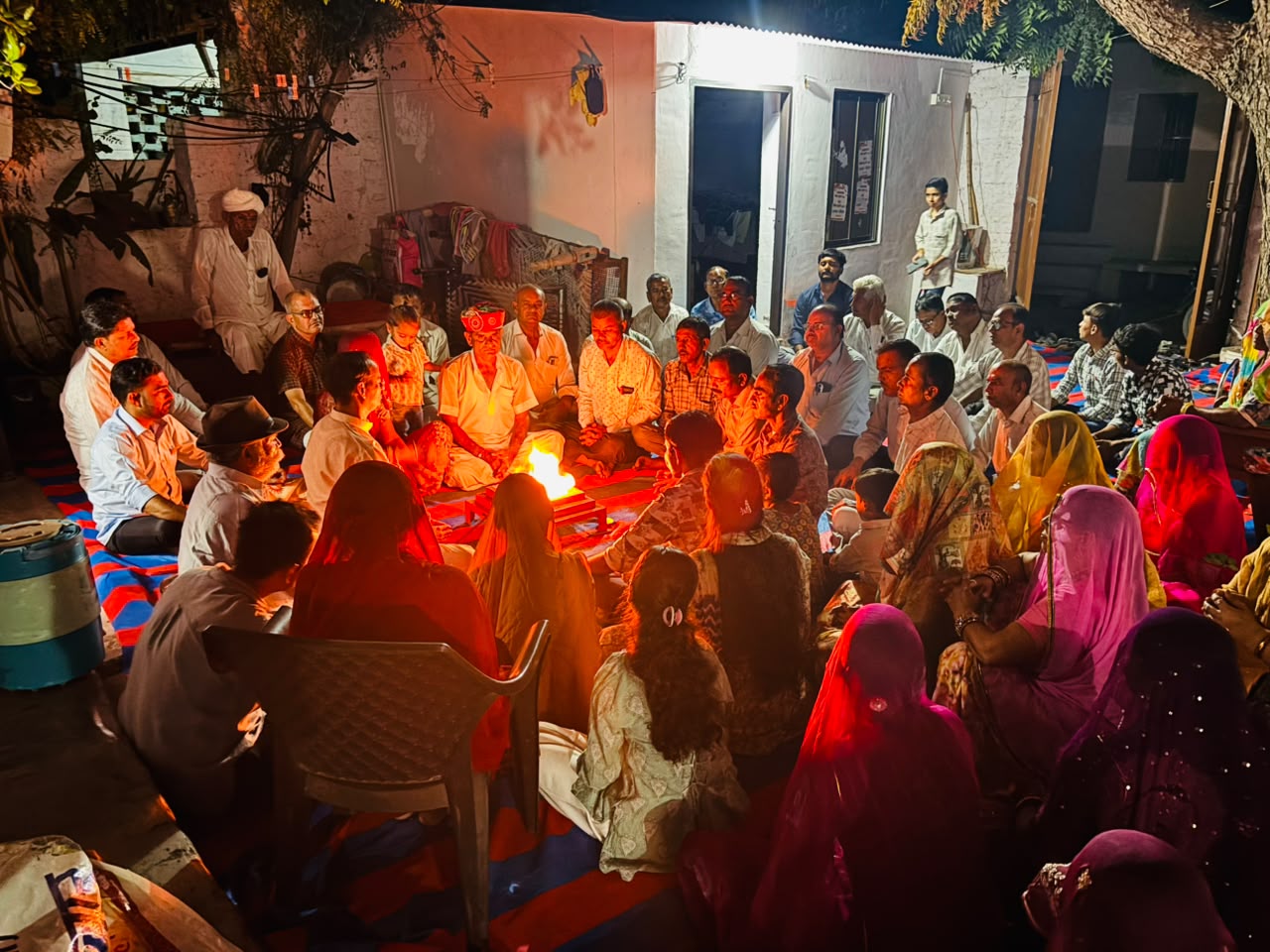 Bhinmal : घर-घर यज्ञ अभियान से मिट रहा जातिगत भेदभाव, 187वें यज्ञ में सैकड़ों ने लिया व्यसनमुक्ति और शिक्षा का संकल्प