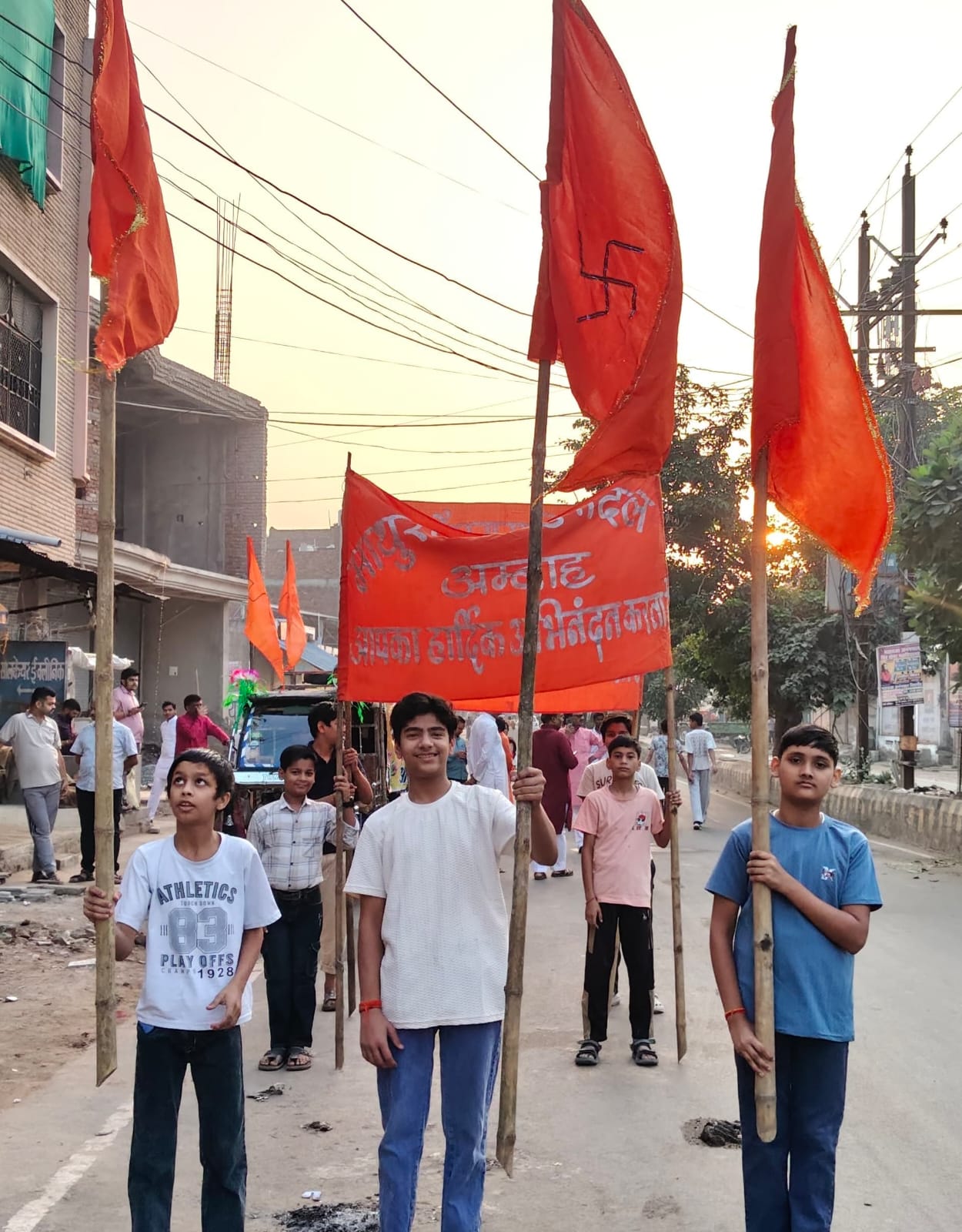 Ambah : माथुर वैश्य समाज की प्रभात फेरी में सामाजिक एकता और भावी योजनाओं पर हुआ मंथन