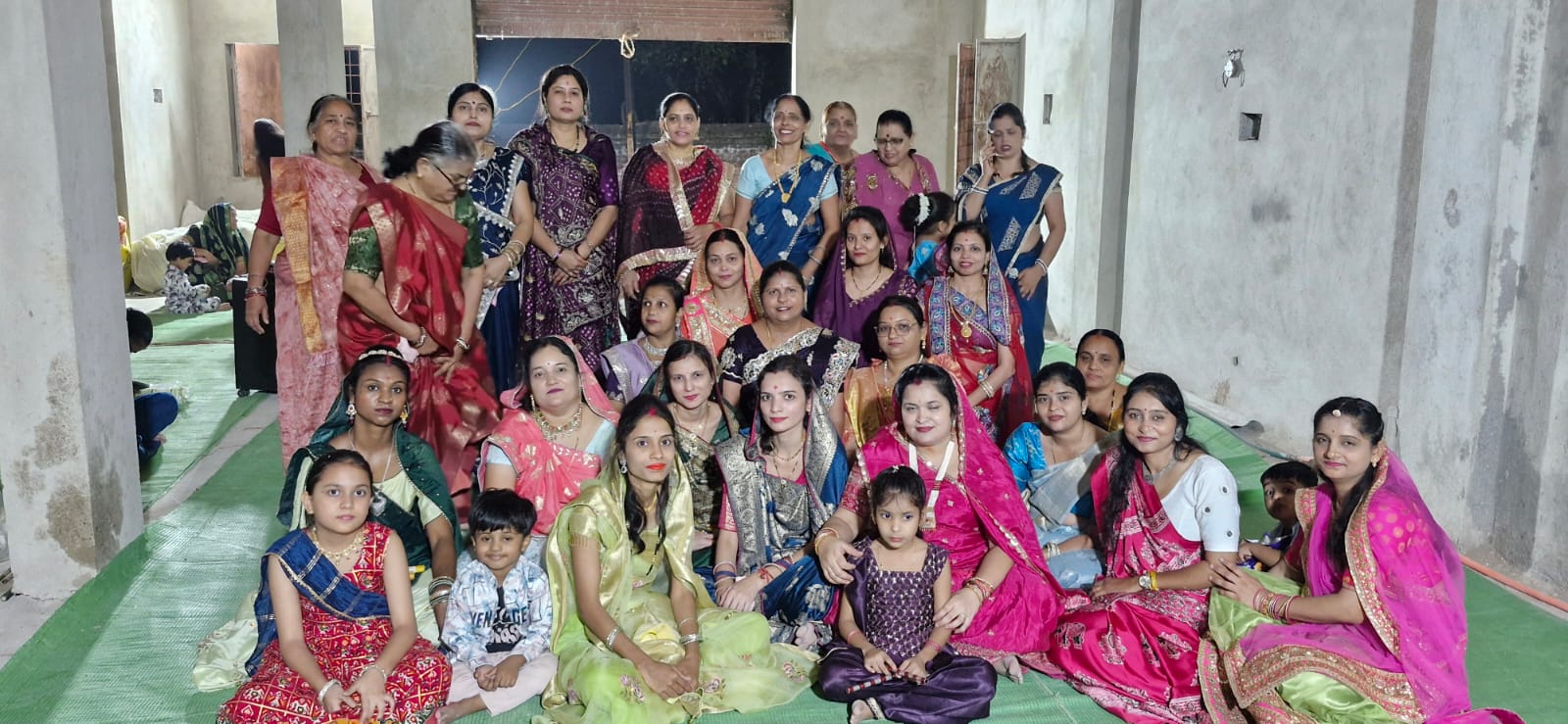 Mandlaeshwar : सूर्यवंशी कुमरावत तंबोली समाज महिला मंडल ने हर्षोल्लास से मनाया शरद पूर्णिमा महोत्सव