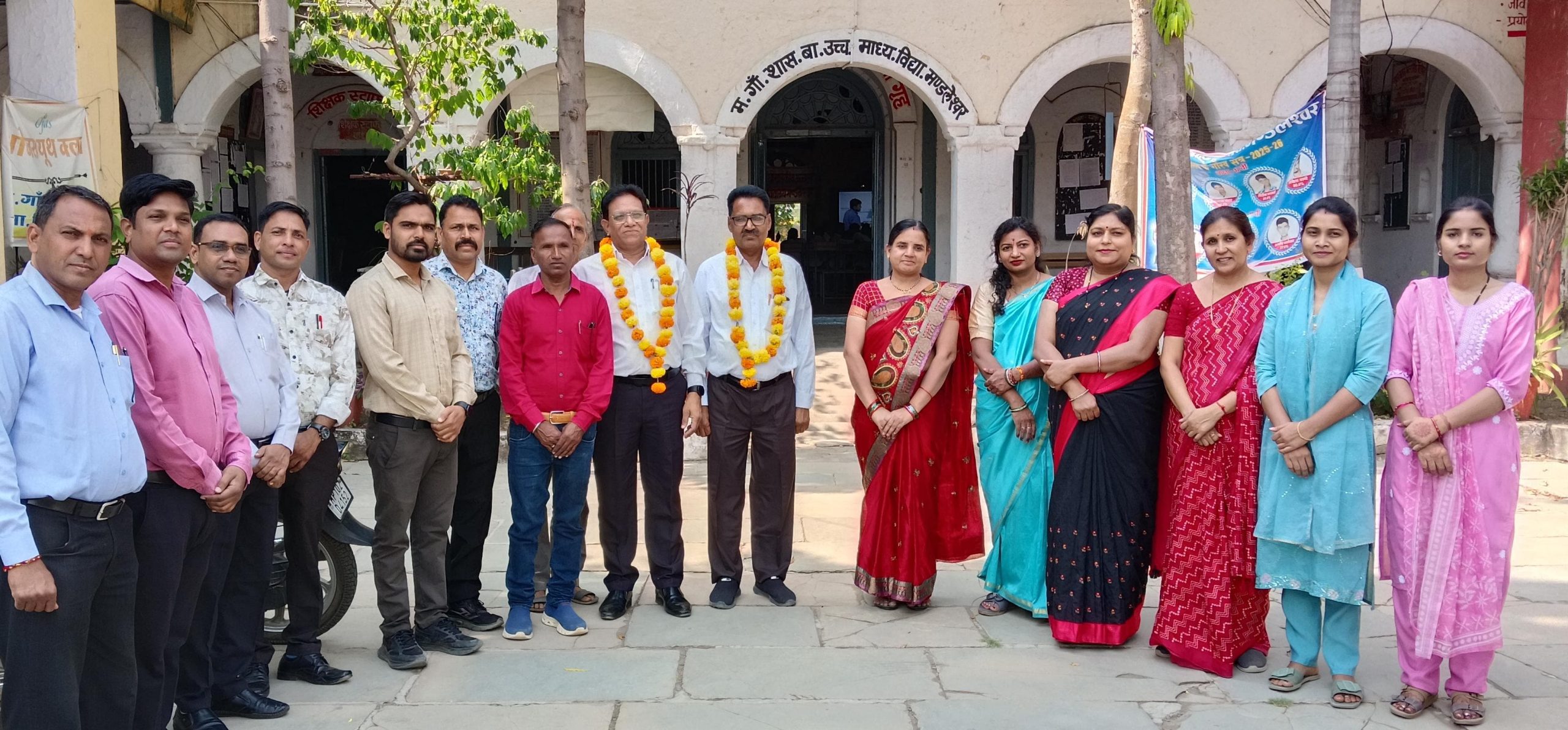 Mandleshwar के 2 व्याख्याता बने प्राचार्य, गर्ल्स स्कूल में राजकुमार शर्मा ने संभाला पदभार